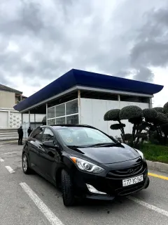 Hyundai Elantra GT – şəkil 2