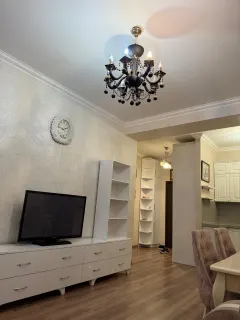 Kirayə 2 otaqlı Mənzil 70 m² Yasamal r. – şəkil 2