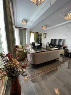 Satılır 7 otaqlı Mənzil 280 m² Səbail r. – şəkil 1