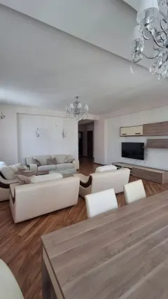 Kirayə 4 otaqlı Mənzil 200 m² Yasamal r. – şəkil 2