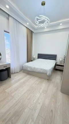 Kirayə 3 otaqlı Mənzil 100 m² Səbail r. – şəkil 14