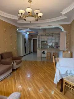 Satılır 2 otaqlı Mənzil 76 m² Yasamal r. Nizami m. – şəkil 4