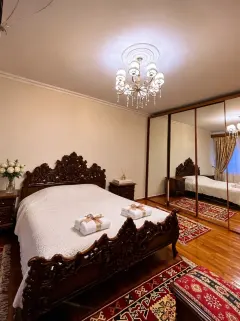 Kirayə 4 otaqlı Mənzil 120 m² Səbail r. – şəkil 5