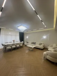 Satılır 4 otaqlı Mənzil 186 m² Nəsimi r. 28 May m. – şəkil 2