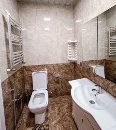 Kirayə 4 otaqlı Mənzil 350 m² Nəsimi r. 28 May m. – şəkil 16