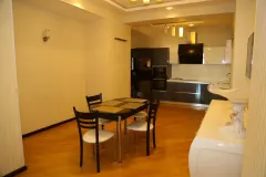 Kirayə 4 otaqlı Mənzil 270 m² Nəsimi r. – şəkil 14