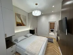 Kirayə 2 otaqlı Mənzil 80 m² Nəsimi r. – şəkil 5