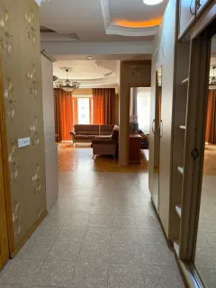 Satılır 2 otaqlı Mənzil 76 m² Yasamal r. Nizami m. – şəkil 2