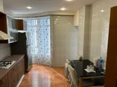 Kirayə 3 otaqlı Mənzil 118 m² Nəsimi r. 28 May m. – şəkil 3
