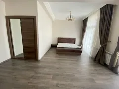 Kirayə 4 otaqlı Mənzil 184 m² Xətai r. – şəkil 4