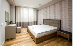 Kirayə 2 otaqlı Mənzil 94 m² Nəsimi r. – şəkil 4