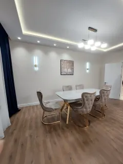 Kirayə 4 otaqlı Mənzil 190 m² Nəsimi r. – şəkil 5