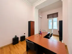 Satılır 5 otaqlı Ofis 400 m² Nəsimi r. – şəkil 3