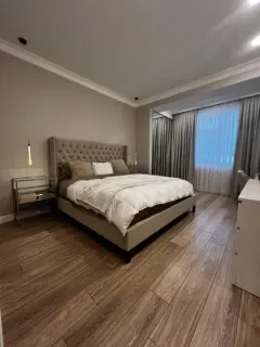 Kirayə 3 otaqlı Mənzil 130 m² Səbail r. Badamdar q. – şəkil 6