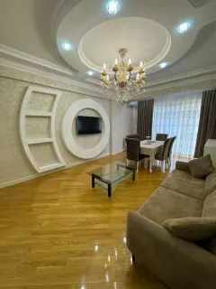 Kirayə 2 otaqlı Mənzil 80 m² Xətai r. Şah İsmayıl Xətai m. – şəkil 1