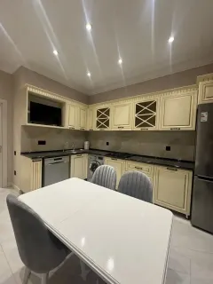 Kirayə 3 otaqlı Mənzil 148 m² Yasamal r. – şəkil 8