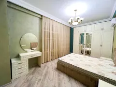 Kirayə 2 otaqlı Mənzil 82 m² Nəsimi r. – şəkil 4