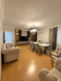 Kirayə 3 otaqlı Mənzil 110 m² Yasamal r. Yeni Yasamal q. İnşaatçılar m. – şəkil 1