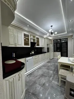 Kirayə 3 otaqlı Mənzil 130 m² Nizami r. Neftçilər m. – şəkil 18