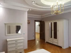 Kirayə 3 otaqlı Mənzil 288 m² Nəsimi r. – şəkil 12