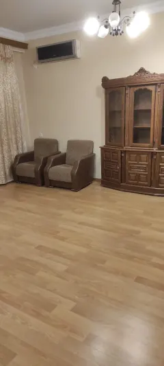 Kirayə 2 otaqlı Mənzil 65 m² Yasamal r. İnşaatçılar m. – şəkil 4