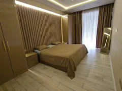 Kirayə 3 otaqlı Mənzil 140 m² Nərimanov r. Nərimanov m. – şəkil 1