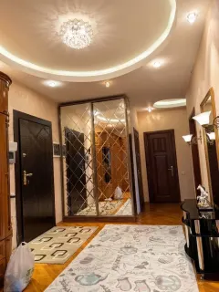 Kirayə 3 otaqlı Mənzil 135 m² Yasamal r. Nizami m. – şəkil 1