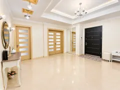 Kirayə 4 otaqlı Mənzil 230 m² Nəsimi r. – şəkil 10