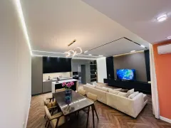 Kirayə 2 otaqlı Mənzil 100 m² Yasamal r. – şəkil 1