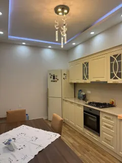 Kirayə 2 otaqlı Mənzil 85 m² Nəsimi r. – şəkil 5