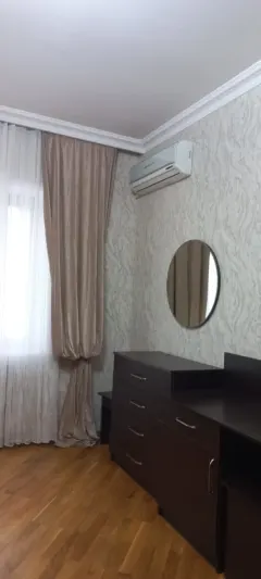Kirayə 3 otaqlı Mənzil 161 m² Nərimanov r. – şəkil 15