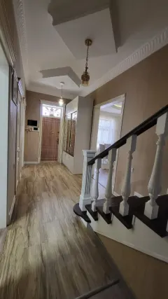Kirayə 7 otaqlı Həyət evi / Bağ evi 260 m² Səbail r. – şəkil 14