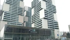 Kirayə 3 otaqlı Mənzil 147 m² Nəsimi r. – şəkil 1