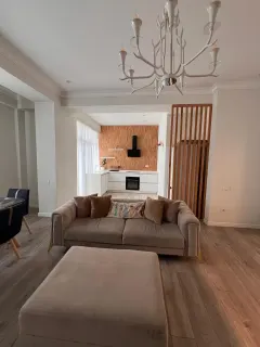Kirayə 3 otaqlı Mənzil 100 m² Yasamal r. İnşaatçılar m. – şəkil 5