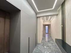 Kirayə 3 otaqlı Mənzil 158 m² Xətai r. Ağ şəhər q. – şəkil 13