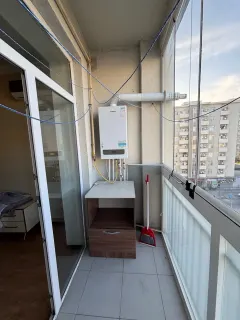 Kirayə 1 otaqlı Mənzil 40 m² Yasamal r. İnşaatçılar m. – şəkil 2