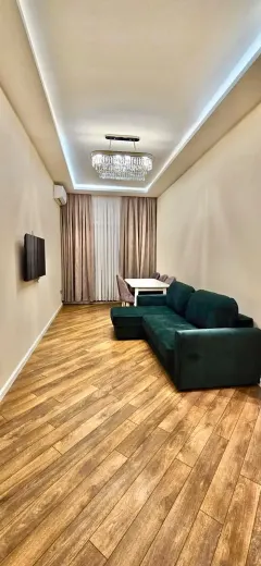 Kirayə 2 otaqlı Mənzil 80 m² Nəsimi r. – şəkil 1