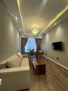 Kirayə 2 otaqlı Mənzil 80 m² Nəsimi r. – şəkil 4