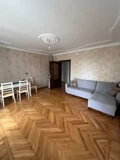 Kirayə 3 otaqlı Mənzil 70 m² Nəsimi r. – şəkil 1