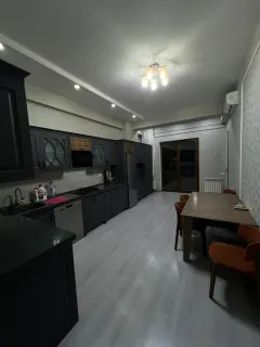 Kirayə 4 otaqlı Mənzil 180 m² Yasamal r. – şəkil 12