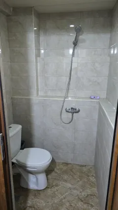 Kirayə 1 otaqlı Mənzil 40 m² Yasamal r. Elmlər Akademiyası m. – şəkil 8