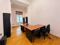 Satılır 5 otaqlı Ofis 400 m² Nəsimi r. – şəkil 9