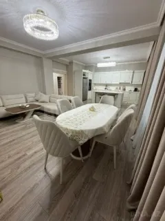 Kirayə 4 otaqlı Mənzil 160 m² Xətai r. Ağ şəhər q. – şəkil 2