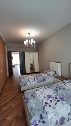 Kirayə 4 otaqlı Mənzil 200 m² Yasamal r. – şəkil 3