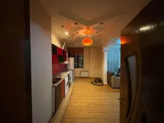 Kirayə 3 otaqlı Mənzil 130 m² Yasamal r. – şəkil 11