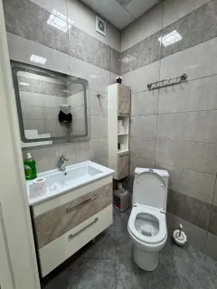 Kirayə 3 otaqlı Mənzil 103 m² Yasamal r. Elmlər Akademiyası m. – şəkil 9