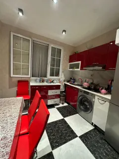 Kirayə 3 otaqlı Mənzil 80 m² Yasamal r. Yeni Yasamal q. İnşaatçılar m. – şəkil 7
