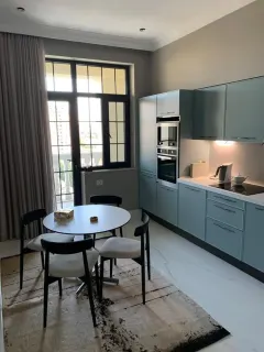Kirayə 3 otaqlı Mənzil 160 m² Yasamal r. – şəkil 8