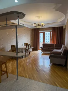 Satılır 2 otaqlı Mənzil 76 m² Yasamal r. Nizami m. – şəkil 5
