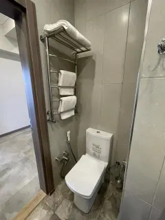 Kirayə 4 otaqlı Mənzil 184 m² Xətai r. – şəkil 8
